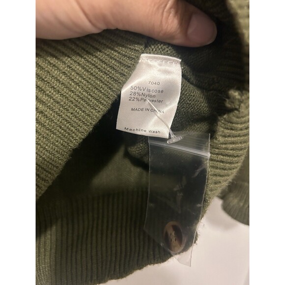 New BTFBM Sweater Women’s Size XL Green Long Sleeve 1/4 Button Front Ruffle Neck - Picture 5 of 6